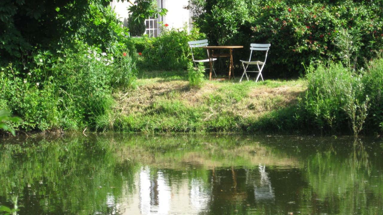 Chateau-la-Valliere Le Petit Bois Bed & Breakfast エクステリア 写真